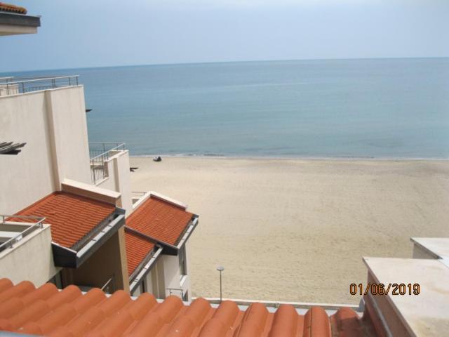 Seafront Apartment Im Obzor Beach Resort ภายนอก รูปภาพ